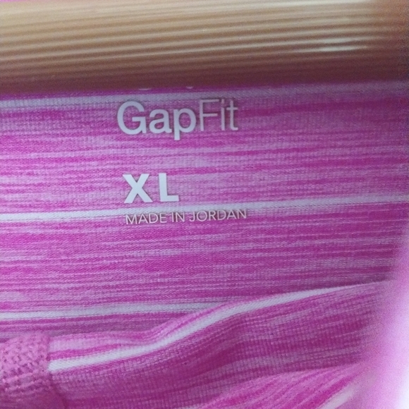 Gap Fit Womens Athletic, Hooded Moisture Wicking Breathable Pink Pullover - Picture 5 of 9